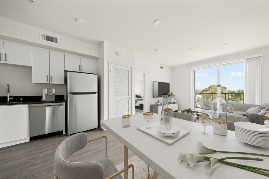 More Photos Of 3518 Chesapeake Ave, Los Angeles Apartments For Sale