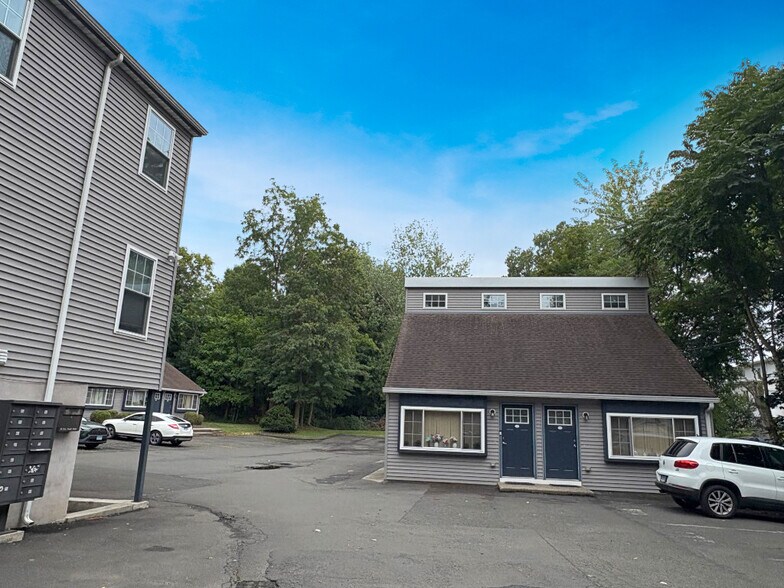 More Photos Of 83 E Grand Ave, New Haven Apartments For Sale