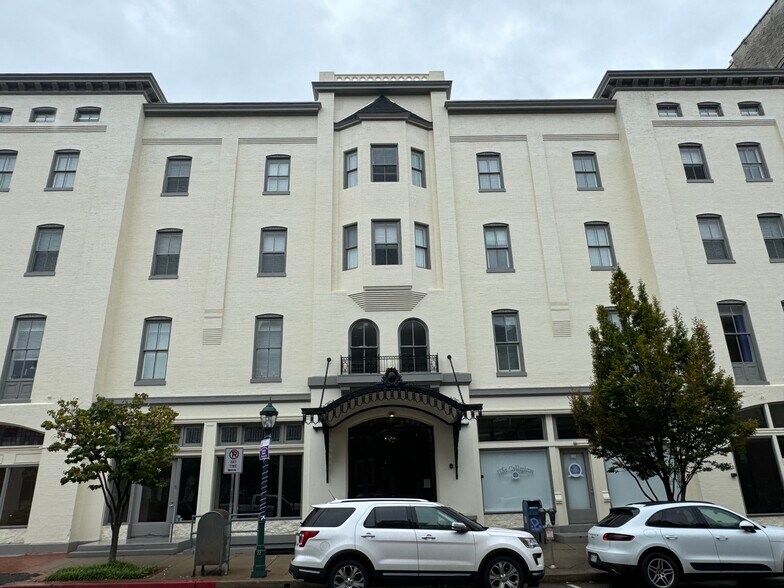 More Photos Of 90-98 W Washington St, Hagerstown Office Residential For Lease