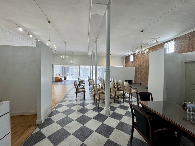 More Photos Of 902 N Main St, Princeton General Retail For Sale