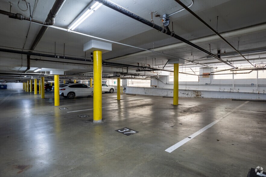 More Photos Of 7230 Franklin Ave, Los Angeles Apartments For Sale