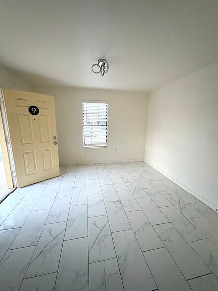 More Photos Of 401 N Bethel St, Roma Multifamily For Sale