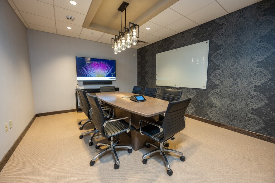 More Photos Of 3470 Peachtree Rd NE, Atlanta Coworking Space