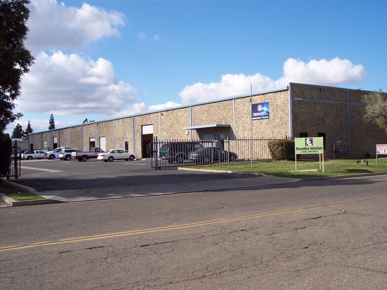 Primary Photo Of 2615 N Argyle Ave, Fresno Warehouse For Lease
