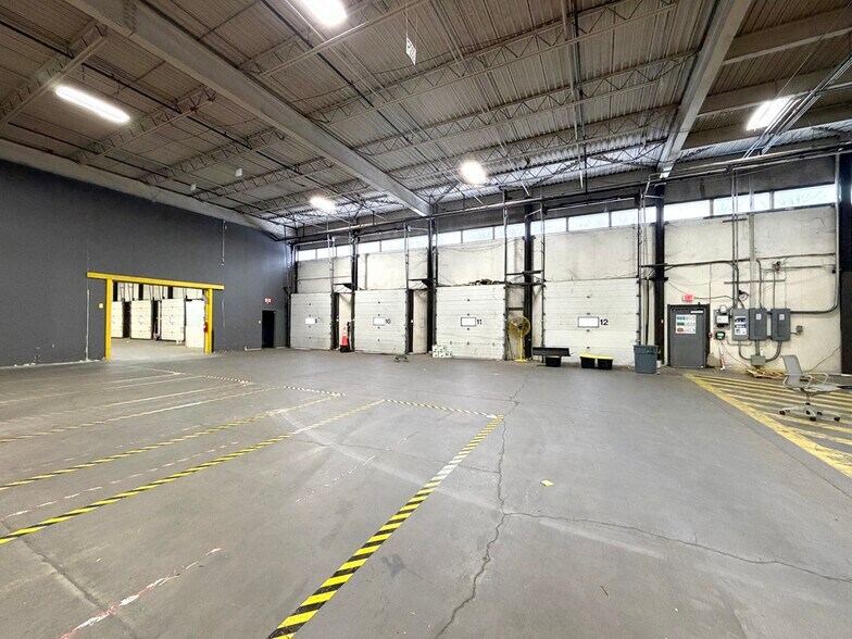 More Photos Of 2735 Brundage Rd, Baldwinsville Warehouse For Lease
