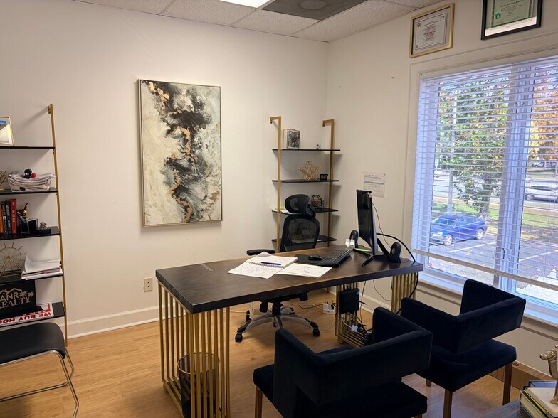 More Photos Of 12000 N Dale Mabry Hwy, Tampa Office For Lease