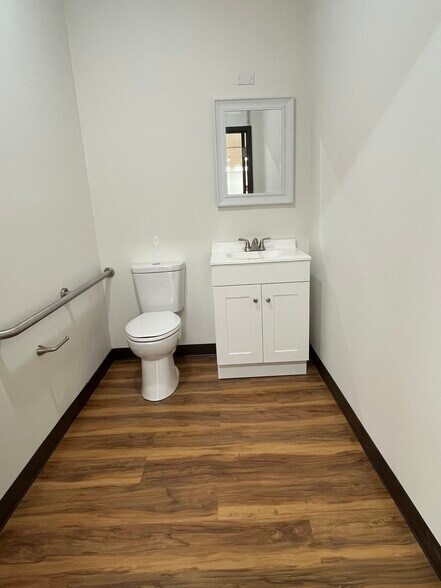 More Photos Of 6401 Carmel Rd, Charlotte Office For Lease