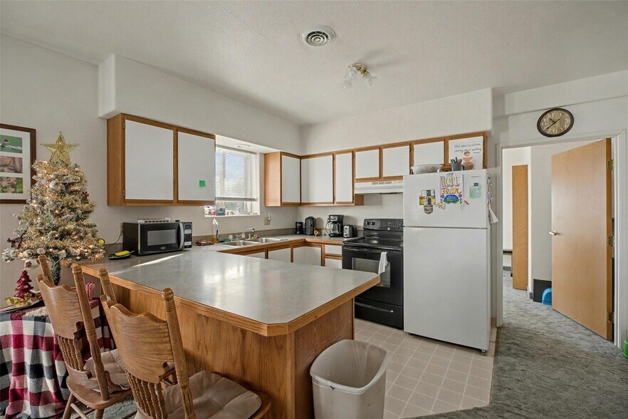 More Photos Of 305 46th St N, Great Falls Apartments For Sale