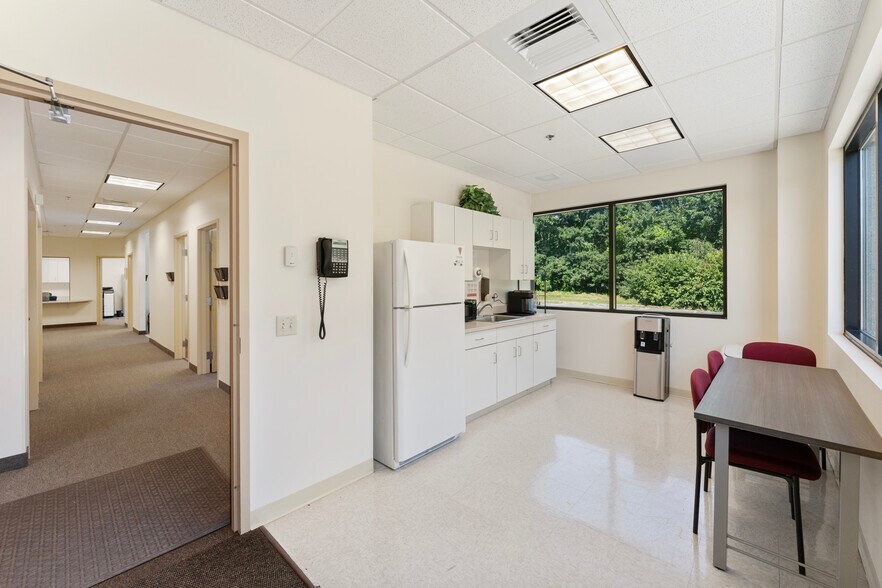More Photos Of 265 Benton Dr, East Longmeadow Medical For Sale