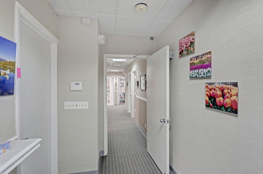 More Photos Of 3537 Forest Hill Blvd, West Palm Beach Medical For Lease