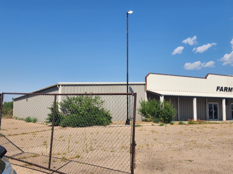 More Photos Of 200 Hays Ave, Sterling Industrial For Sale