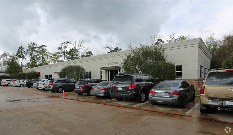 Primary Photo Of 6769 Lake Woodlands Dr, The Woodlands Medical For Lease