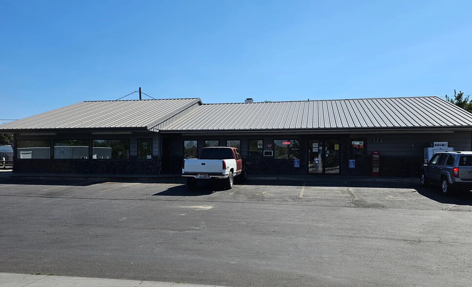 Primary Photo Of 1101 N Broadway, Buhl Convenience Store For Sale