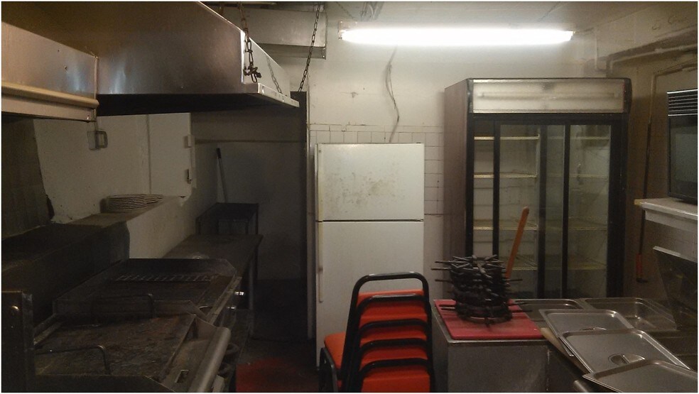 More Photos Of 3810-3814 32nd St, Union City Restaurant For Sale