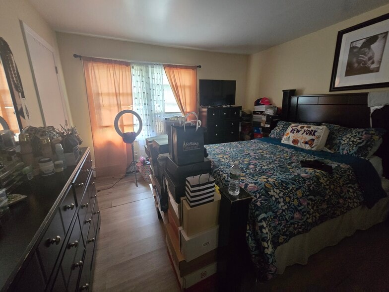 More Photos Of 288 W Clinton St, Dover Apartments For Sale