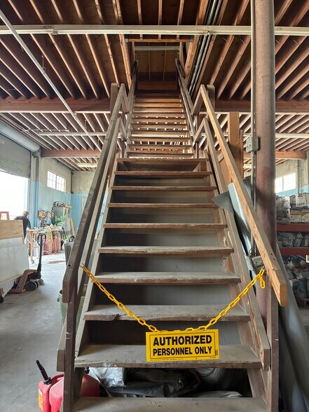 More Photos Of 1533 Leonard Ave, Modesto Warehouse For Lease