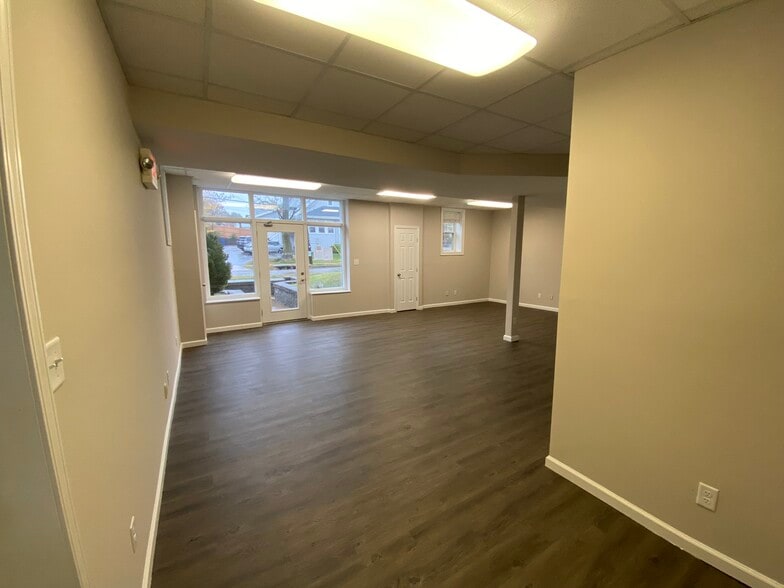 More Photos Of 1530 S Big Bend Blvd, Richmond Heights Loft Creative Space For Lease