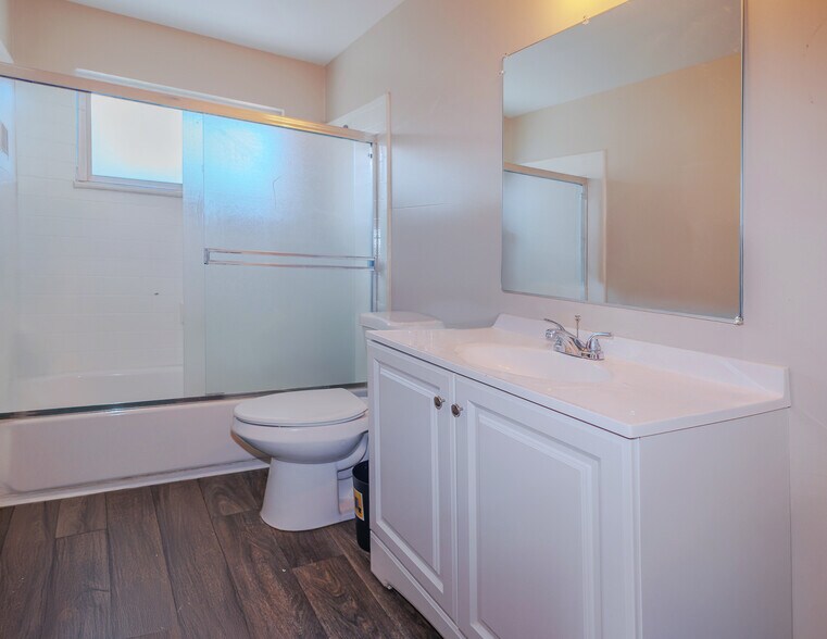 More Photos Of 309-315 Oak Ave, Redwood City Apartments For Sale