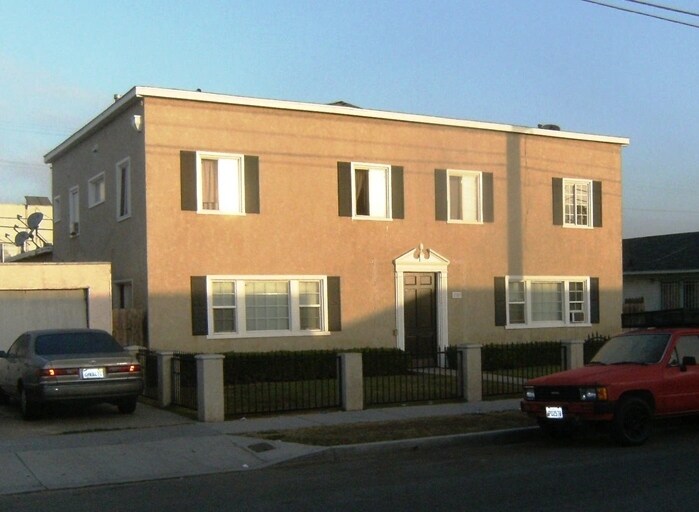More Photos Of 1323 Walnut Ave, Long Beach Apartments For Sale