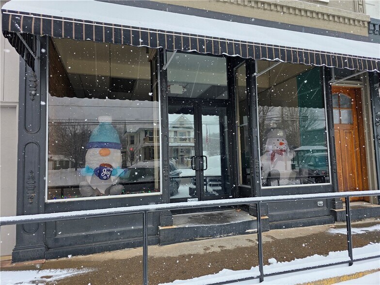 More Photos Of 3787 S Main St, Marion Restaurant For Lease