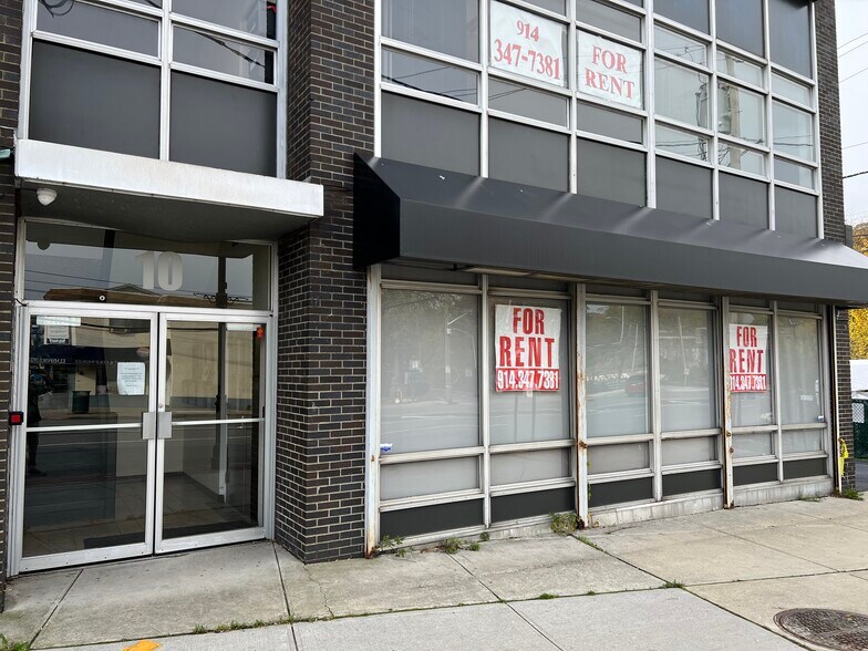 Primary Photo Of 10 W Main St, Elmsford Medical For Sale