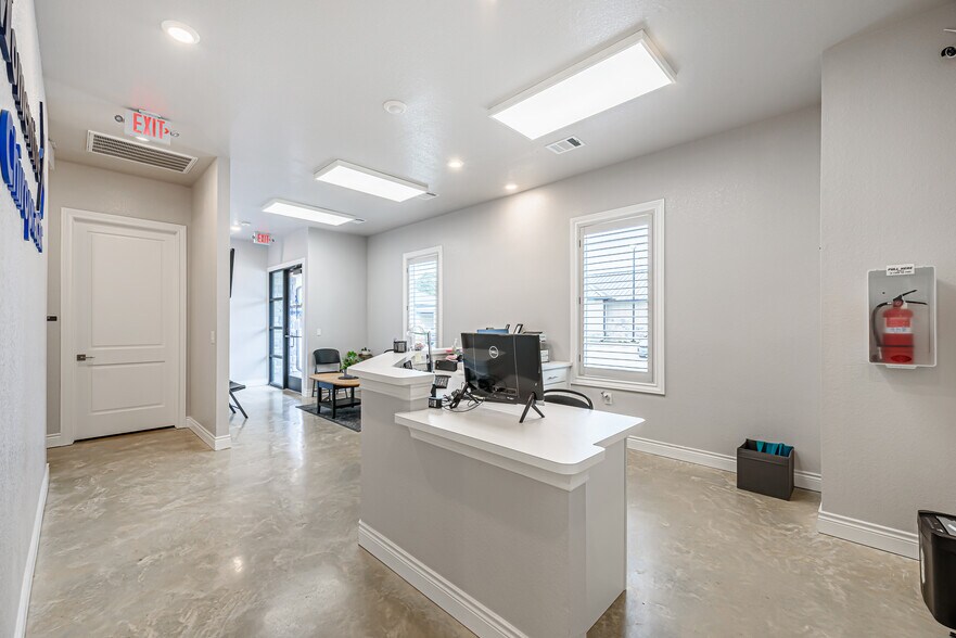 More Photos Of , Tomball Office For Sale