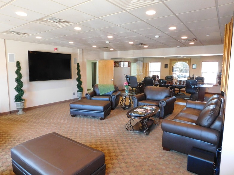 More Photos Of 901 State Rt 23 S, Pompton Plains Office For Lease