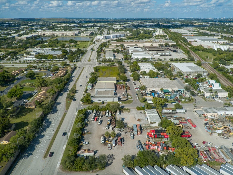 More Photos Of 1360 NW 13th St, Pompano Beach Warehouse For Sale