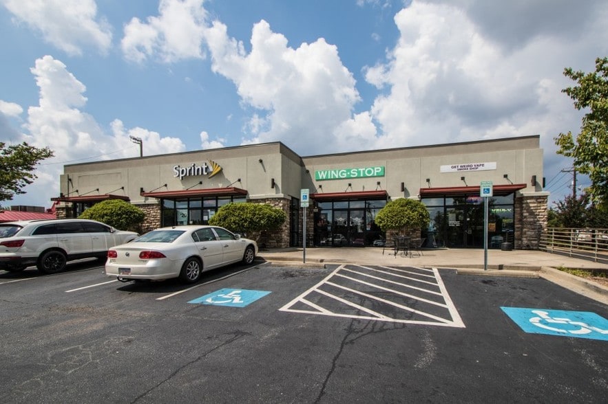 More Photos Of 111 E Blackstock Rd, Spartanburg Unknown For Lease