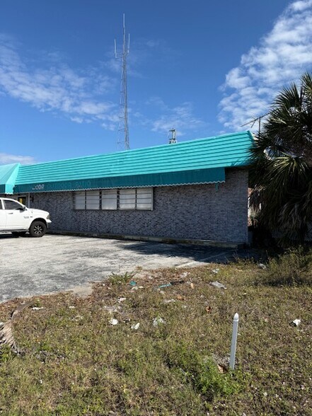 More Photos Of 6807 Tamiami Trl, Bradenton Freestanding For Lease