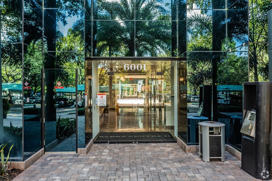 More Photos Of 6001 Broken Sound Pky NW, Boca Raton Office For Lease