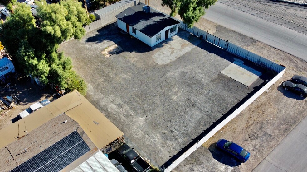More Photos Of 3662 Park St, Las Vegas Industrial For Sale