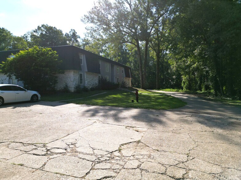 More Photos Of 780 Highway 61 N, Vicksburg Apartments For Sale