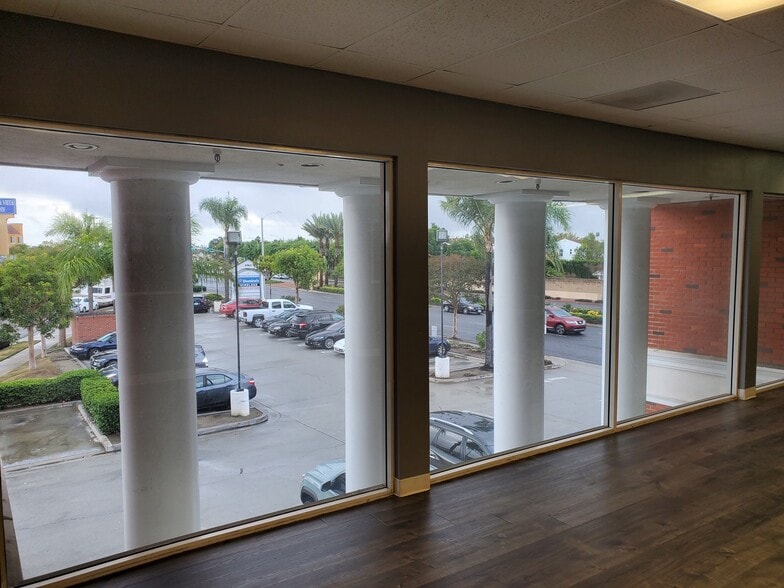 More Photos Of 8682 Beach Blvd, Buena Park General Retail For Lease
