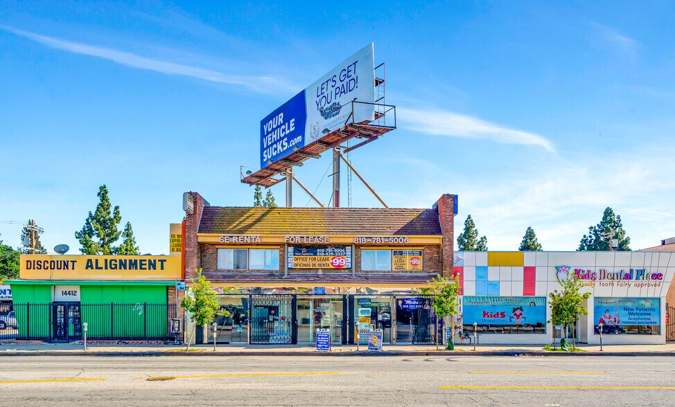 More Photos Of 14416 Victory Blvd, Van Nuys Office For Sale