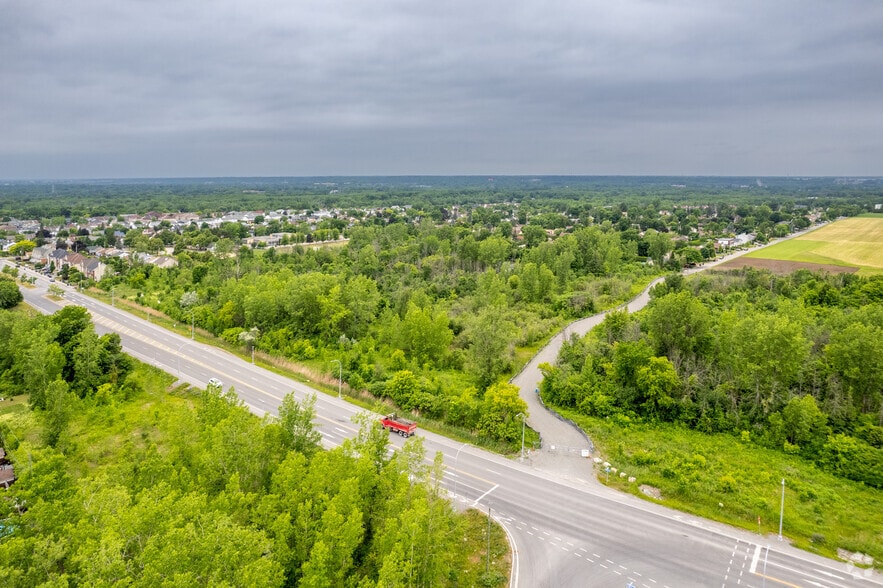 More Photos Of 563 Rue Paillé, Laval Land For Sale