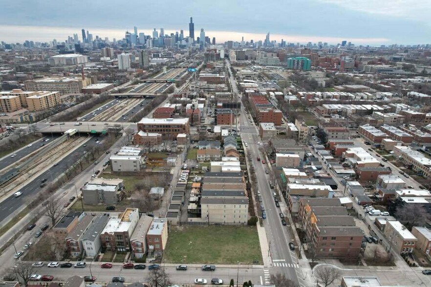 More Photos Of 2452 W Harrison St, Chicago Land For Sale