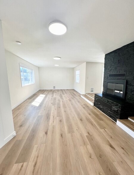 More Photos Of 12826 Avondale Way, Everett Land For Lease