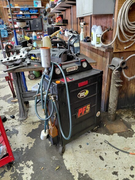 More Photos Of 7 Saratoga Ave, Ballston Spa Auto Repair For Sale