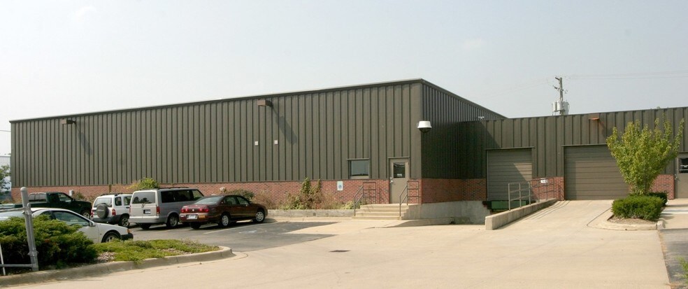 More Photos Of 46001 Five Mile Rd, Plymouth Warehouse For Lease