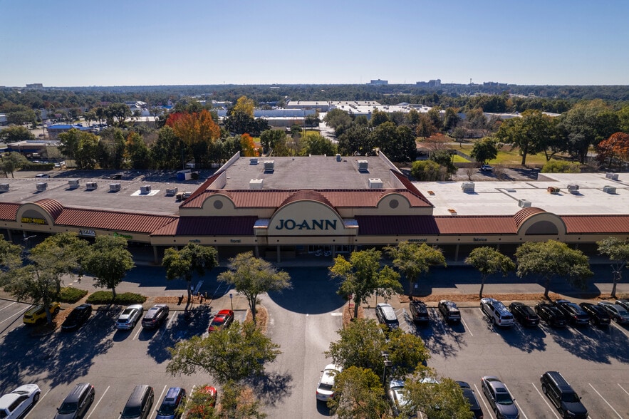 More Photos Of 6601 N Davis Hwy, Pensacola Unknown For Lease