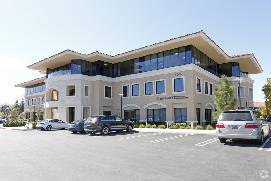 More Photos Of 3075 Townsgate Rd, Westlake Village Office For Lease