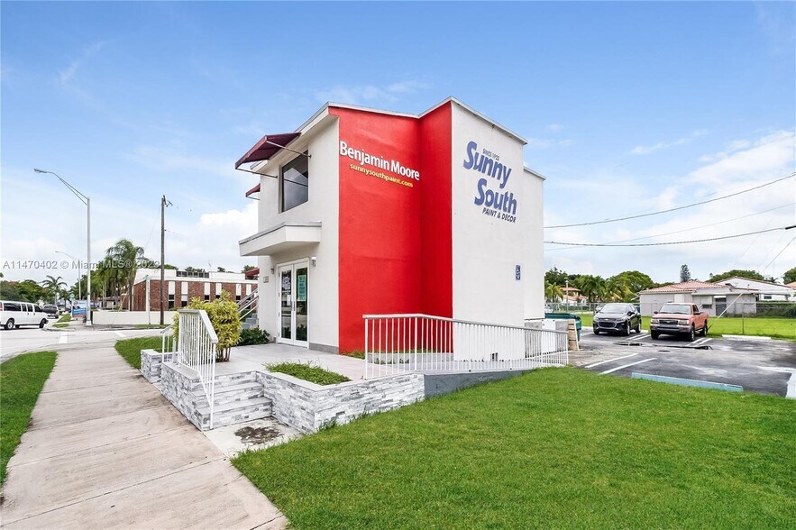 More Photos Of 1401 SW 27th Ave, Miami Office For Sale
