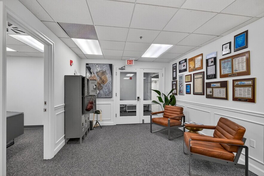 More Photos Of 2121 SW 3rd Ave, Miami Office For Lease