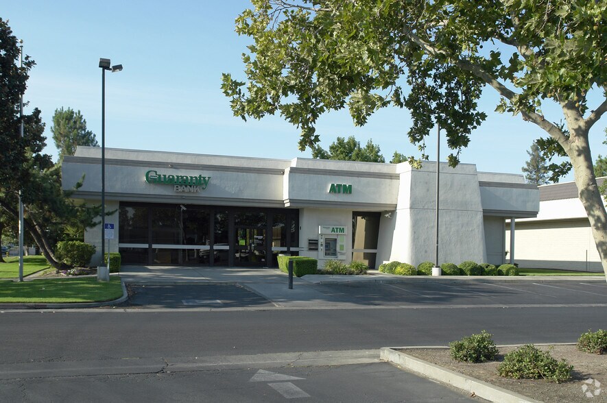 More Photos Of 106-150 W Olive Ave, Merced Unknown For Lease
