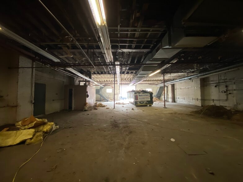 More Photos Of 333 Stagg St, Brooklyn Warehouse For Lease