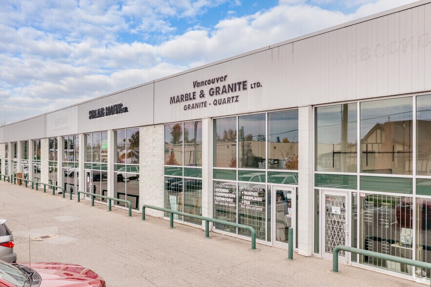 More Photos Of 19585 56th Ave, Surrey Warehouse For Lease