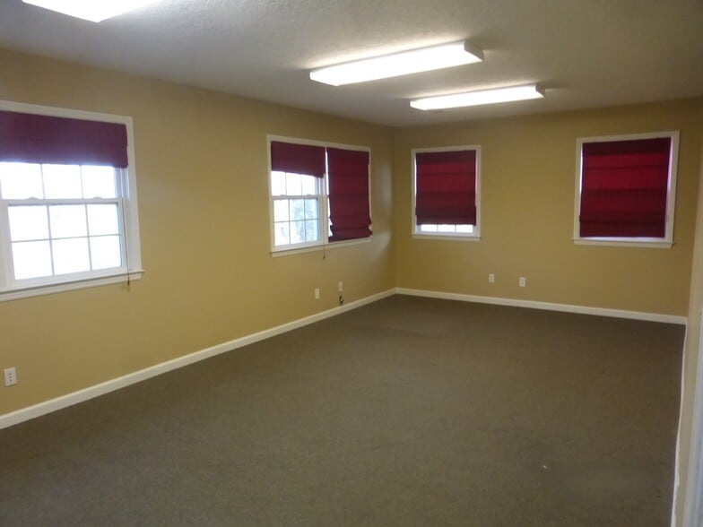 More Photos Of 1314 Pine Log Rd, Aiken Office Residential For Sale