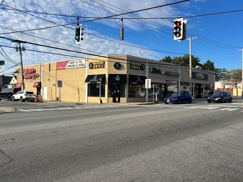 More Photos Of 885-893 Hempstead Tpke, Franklin Square Storefront For Lease