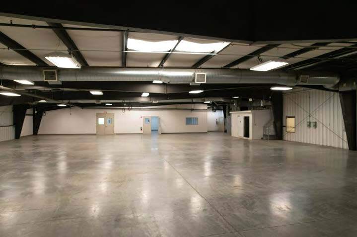 More Photos Of 27676 SW Parkway Ave, Wilsonville Manufacturing For Sale